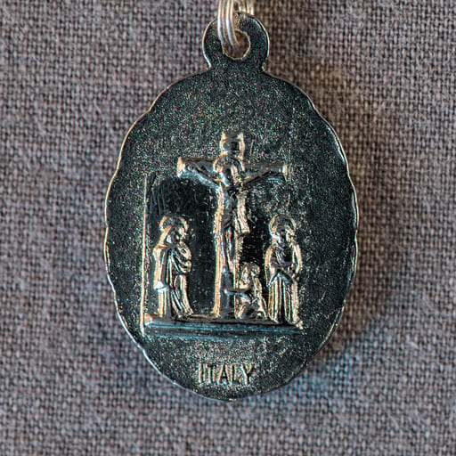 Médaille envers - Chapelet Argenté en Verre Coloré - Notre-Dame des Sept Douleurs