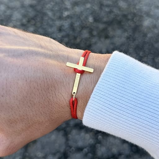 Bracelet DISCIPLE croix dorée cordon rouge