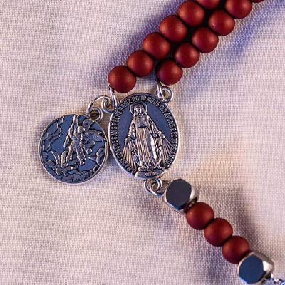 Avers médaille St Michel et Médaille Miraculeuse