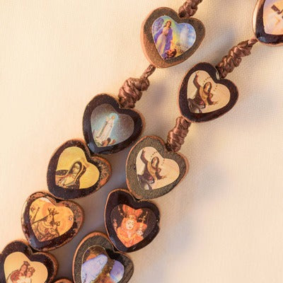 Apparitions mariales dans le monde