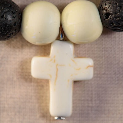 Croix et pierres blanches